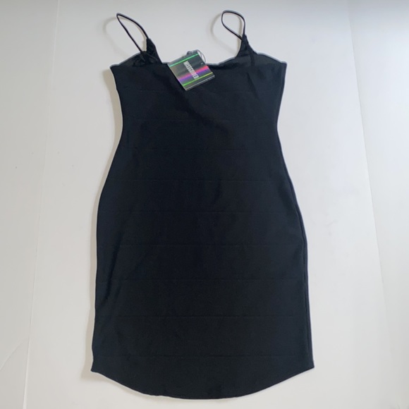 💵Missguided Black Bandage Stretchy Mini Dress in Size 4 - Picture 10 of 10